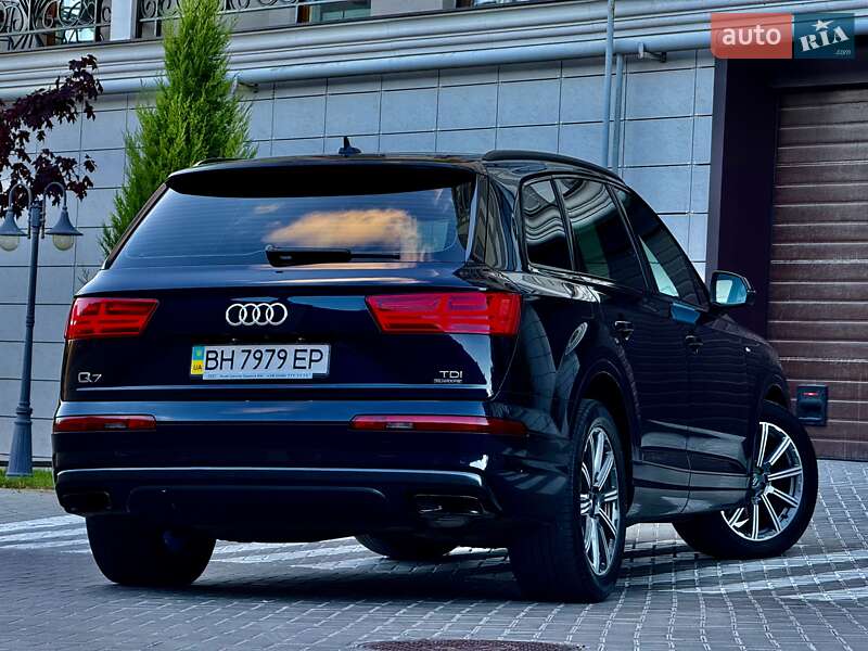 Позашляховик / Кросовер Audi Q7 2017 в Одесі
