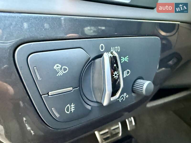 Позашляховик / Кросовер Audi Q7 2017 в Одесі