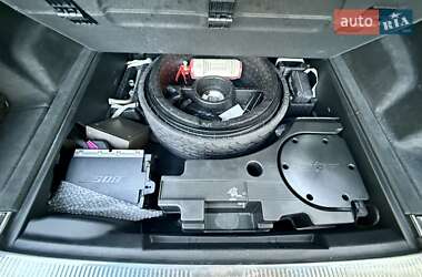 Внедорожник / Кроссовер Audi Q7 2017 в 