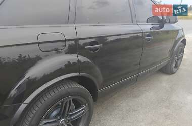 Внедорожник / Кроссовер Audi Q7 2010 в 
