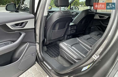 Внедорожник / Кроссовер Audi Q7 2018 в 