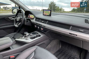 Внедорожник / Кроссовер Audi Q7 2018 в 