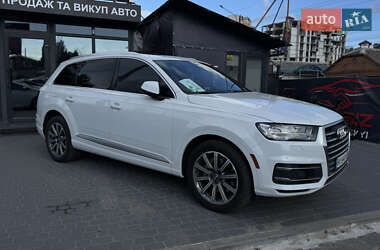 Внедорожник / Кроссовер Audi Q7 2018 в 