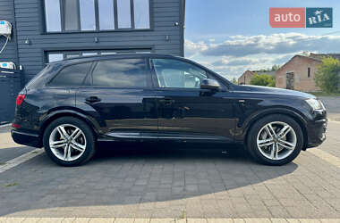 Внедорожник / Кроссовер Audi Q7 2018 в 