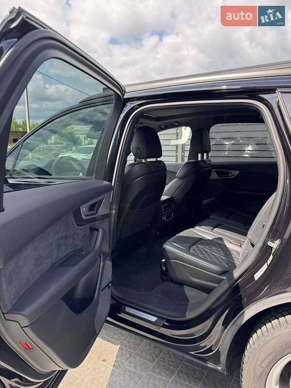 Внедорожник / Кроссовер Audi Q7 2018 в Вараше фото 12 Внедорожник / Кроссовер Audi Q7 2018 в Вараше