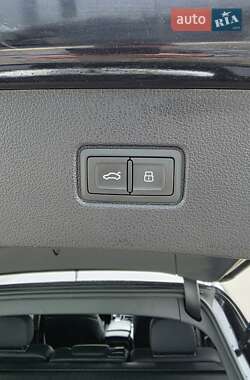 Внедорожник / Кроссовер Audi Q7 2020 в 