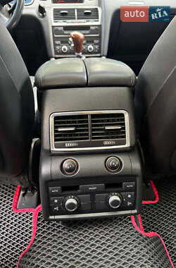 Внедорожник / Кроссовер Audi Q7 2007 в 
