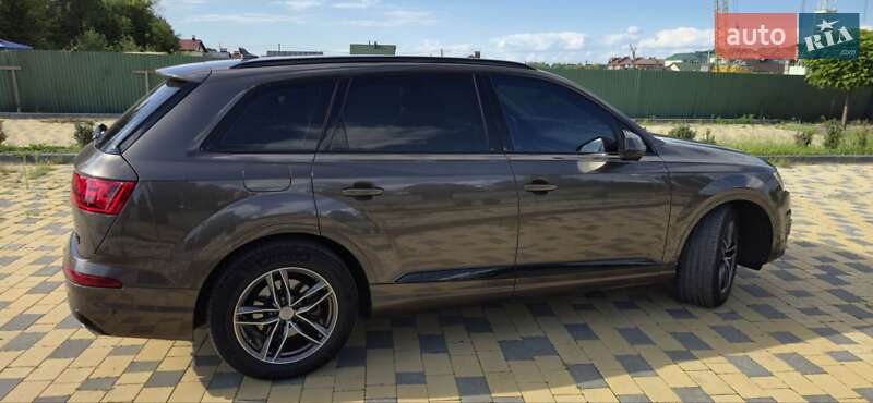 Позашляховик / Кросовер Audi Q7 2016 в Вінниці