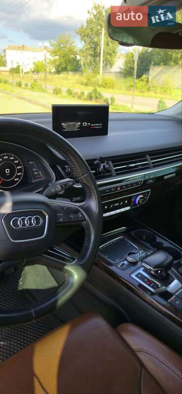 Позашляховик / Кросовер Audi Q7 2016 в Вінниці
