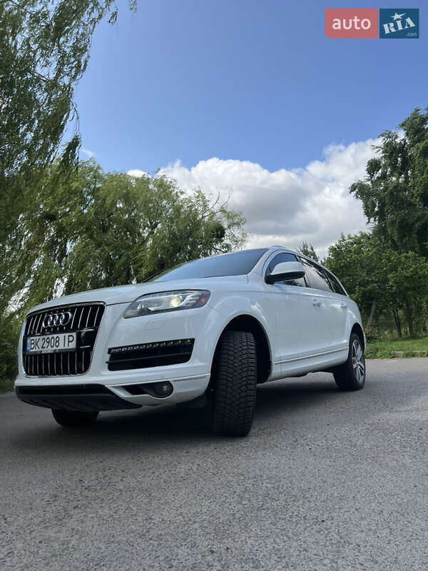Внедорожник / Кроссовер Audi Q7 2014 в Ровно