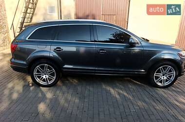 Внедорожник / Кроссовер Audi Q7 2014 в 