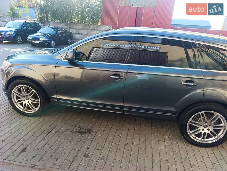 Внедорожник / Кроссовер Audi Q7 2014 в Владимире
