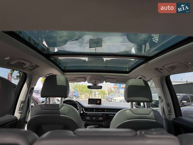 Позашляховик / Кросовер Audi Q7 2016 в Львові
