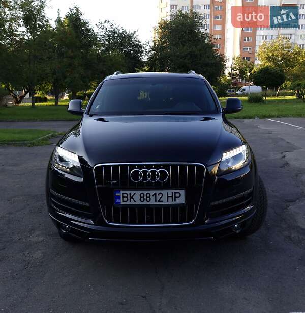 Внедорожник / Кроссовер Audi Q7 2014 в Ровно