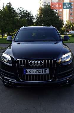Внедорожник / Кроссовер Audi Q7 2014 в 