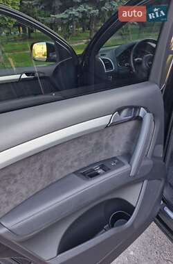 Внедорожник / Кроссовер Audi Q7 2014 в 
