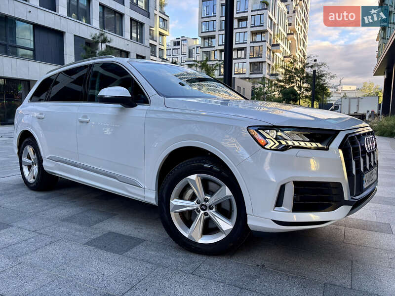 Внедорожник / Кроссовер Audi Q7 2023 в Киеве