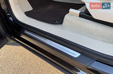 Внедорожник / Кроссовер Audi Q7 2015 в 