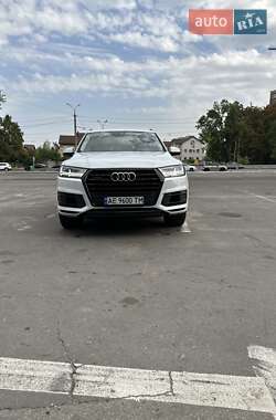 Позашляховик / Кросовер Audi Q7 2017 в Дніпрі