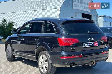 Внедорожник / Кроссовер Audi Q7 2011 в 