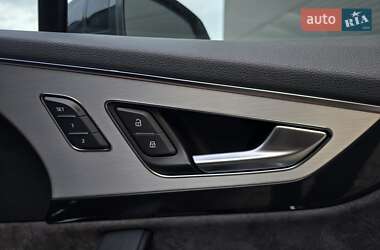 Внедорожник / Кроссовер Audi Q7 2019 в 