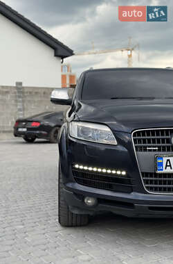 Внедорожник / Кроссовер Audi Q7 2007 в 