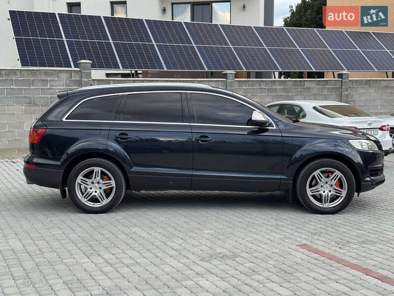 Внедорожник / Кроссовер Audi Q7 2007 в Мукачево