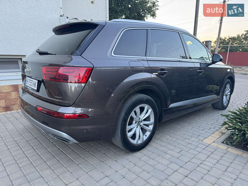 Внедорожник / Кроссовер Audi Q7 2017 в Одессе