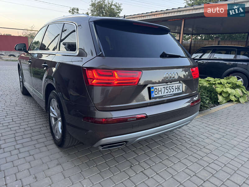 Внедорожник / Кроссовер Audi Q7 2017 в Одессе