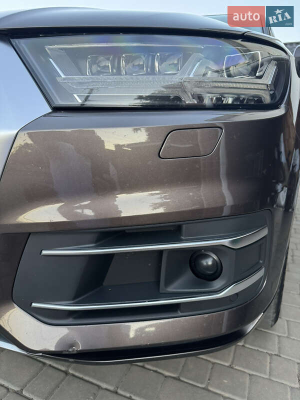 Внедорожник / Кроссовер Audi Q7 2017 в Одессе