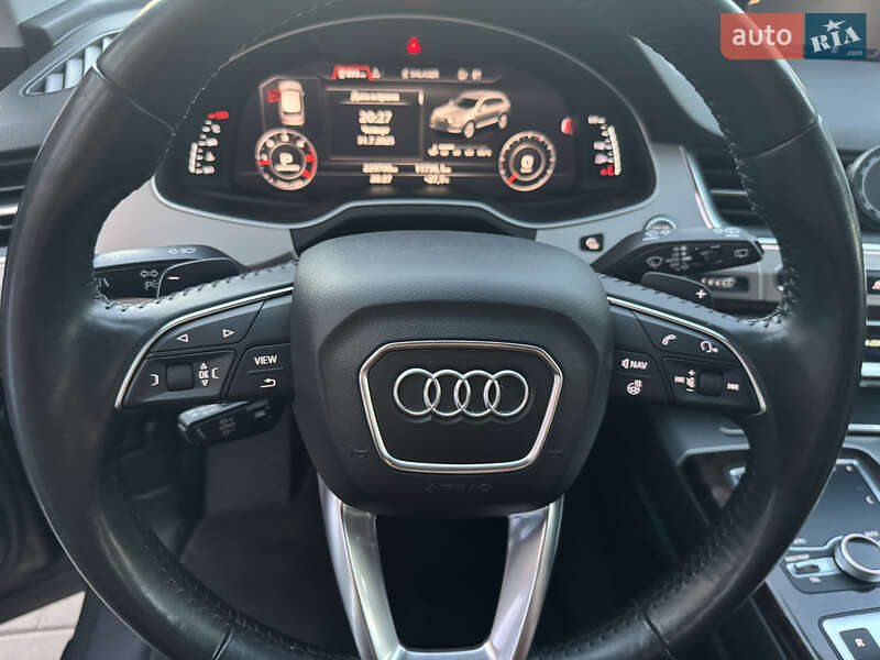 Внедорожник / Кроссовер Audi Q7 2017 в Одессе