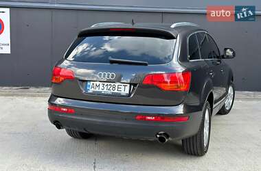 Внедорожник / Кроссовер Audi Q7 2007 в 