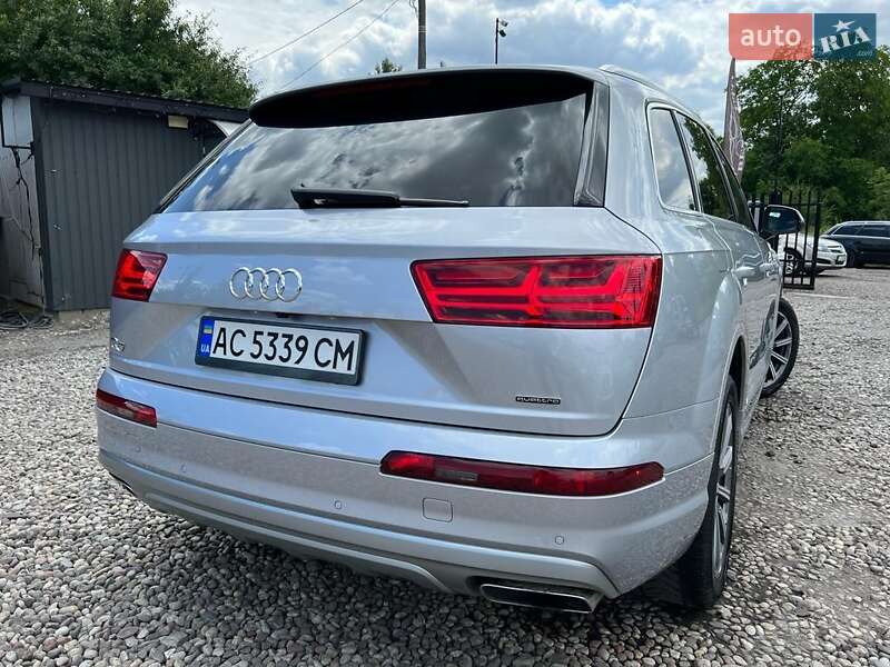 Внедорожник / Кроссовер Audi Q7 2017 в Любомле