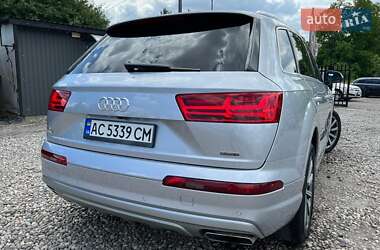 Внедорожник / Кроссовер Audi Q7 2017 в 