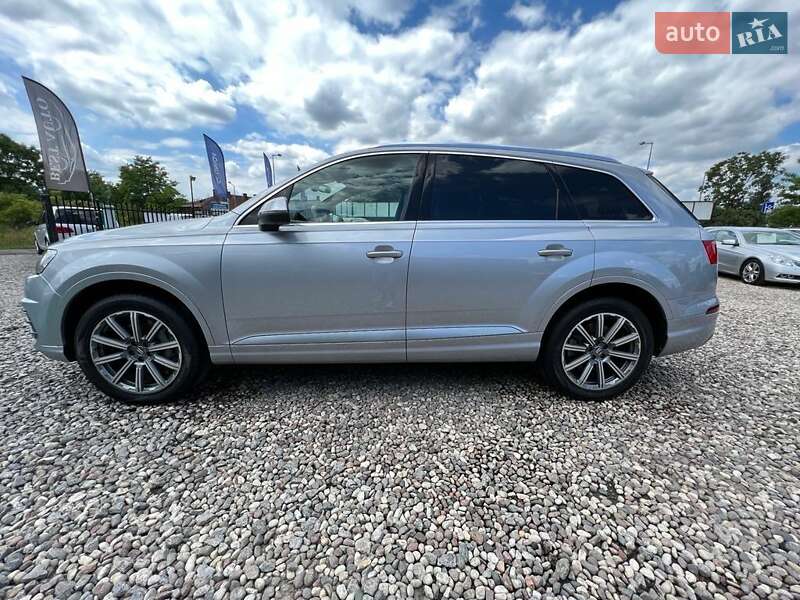 Внедорожник / Кроссовер Audi Q7 2017 в Любомле