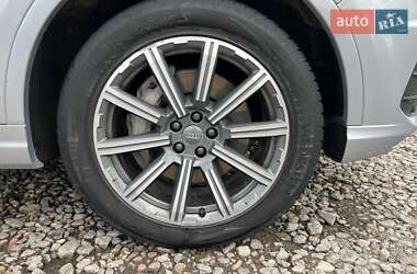Внедорожник / Кроссовер Audi Q7 2017 в 