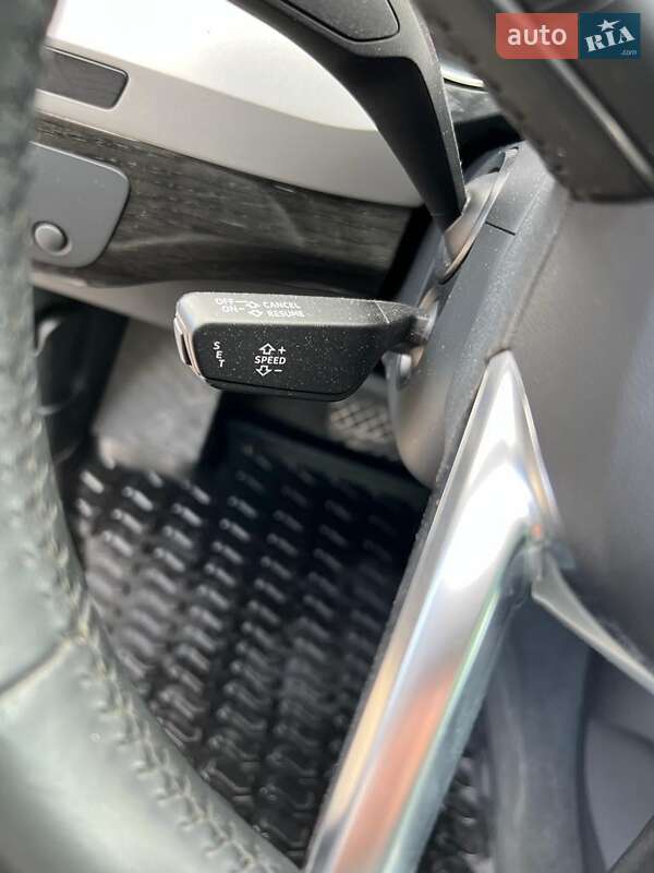 Внедорожник / Кроссовер Audi Q7 2017 в Любомле