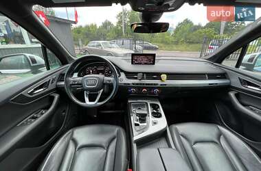 Внедорожник / Кроссовер Audi Q7 2017 в 