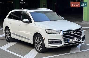 Внедорожник / Кроссовер Audi Q7 2019 в 