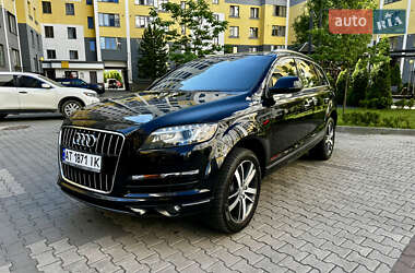Внедорожник / Кроссовер Audi Q7 2015 в 
