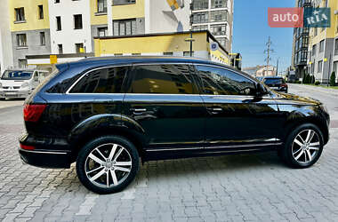 Внедорожник / Кроссовер Audi Q7 2015 в 