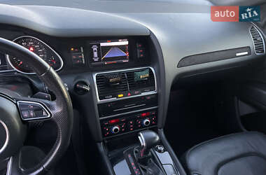 Внедорожник / Кроссовер Audi Q7 2015 в 