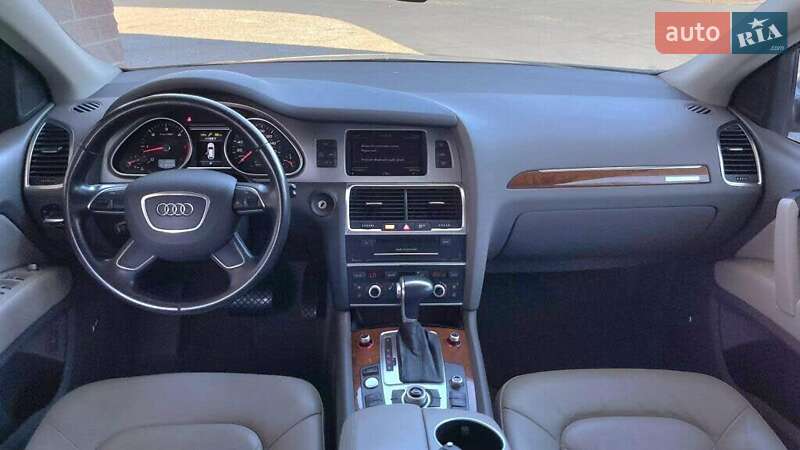 Внедорожник / Кроссовер Audi Q7 2015 в Львове