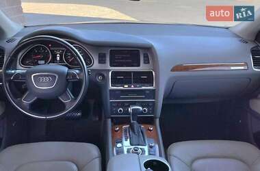 Внедорожник / Кроссовер Audi Q7 2015 в 