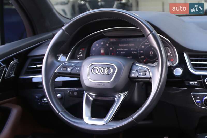 Позашляховик / Кросовер Audi Q7 2018 в Києві