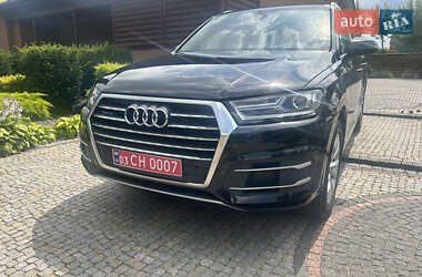 Позашляховик / Кросовер Audi Q7 2017 в Нововолинську
