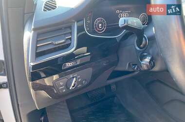 Внедорожник / Кроссовер Audi Q7 2016 в 