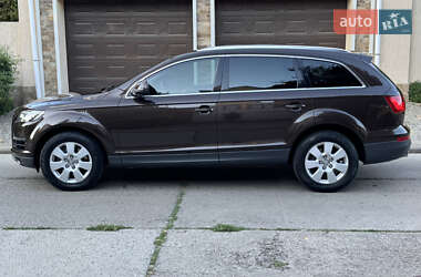 Внедорожник / Кроссовер Audi Q7 2013 в 