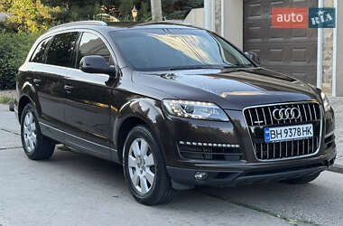 Внедорожник / Кроссовер Audi Q7 2013 в 