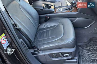 Внедорожник / Кроссовер Audi Q7 2013 в 